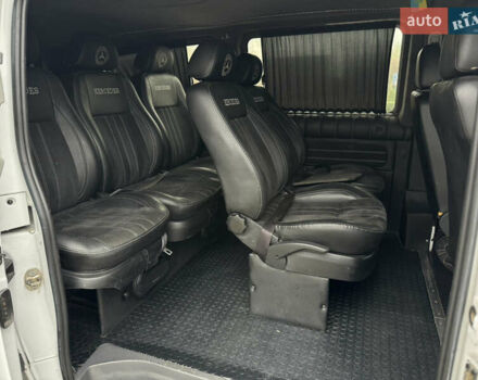 Белый Мерседес Виано, объемом двигателя 2.2 л и пробегом 293 тыс. км за 10700 $, фото 44 на Automoto.ua