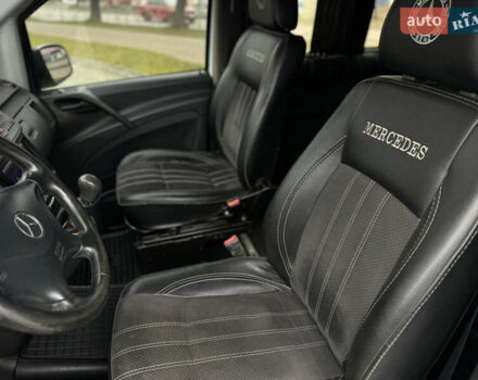 Белый Мерседес Виано, объемом двигателя 2.2 л и пробегом 293 тыс. км за 10700 $, фото 35 на Automoto.ua