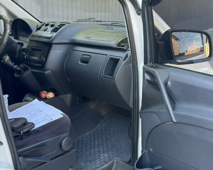 Белый Мерседес Виано, объемом двигателя 2.14 л и пробегом 393 тыс. км за 11469 $, фото 11 на Automoto.ua