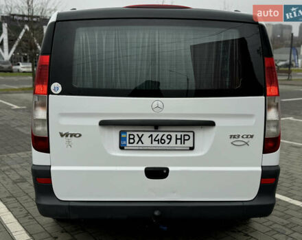 Белый Мерседес Виано, объемом двигателя 2.2 л и пробегом 293 тыс. км за 10700 $, фото 12 на Automoto.ua
