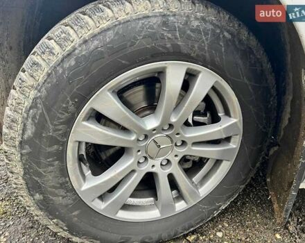 Белый Мерседес Виано, объемом двигателя 3 л и пробегом 311 тыс. км за 21999 $, фото 6 на Automoto.ua