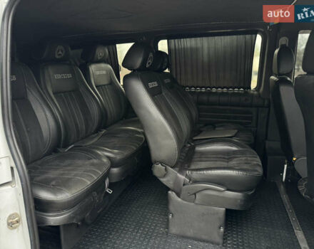 Белый Мерседес Виано, объемом двигателя 2.2 л и пробегом 293 тыс. км за 10700 $, фото 45 на Automoto.ua