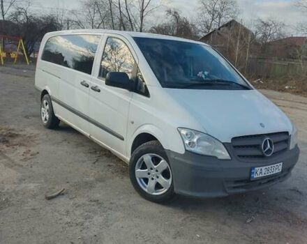 Белый Мерседес Виано, объемом двигателя 2.14 л и пробегом 329 тыс. км за 12500 $, фото 2 на Automoto.ua