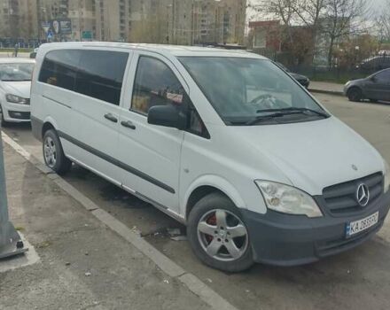Белый Мерседес Виано, объемом двигателя 2.14 л и пробегом 329 тыс. км за 12500 $, фото 1 на Automoto.ua