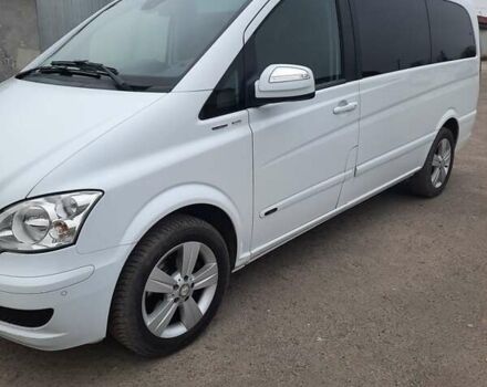 Белый Мерседес Виано, объемом двигателя 2.14 л и пробегом 285 тыс. км за 20320 $, фото 2 на Automoto.ua