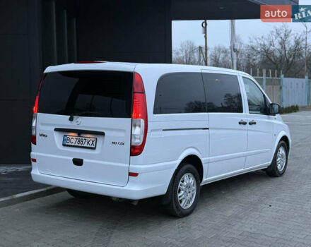 Белый Мерседес Виано, объемом двигателя 2.14 л и пробегом 175 тыс. км за 17700 $, фото 6 на Automoto.ua