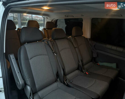 Белый Мерседес Виано, объемом двигателя 2.14 л и пробегом 175 тыс. км за 17700 $, фото 17 на Automoto.ua