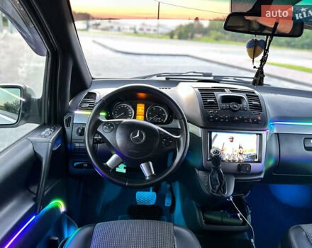 Мерседес Виано 2014 в Львове на Automoto.ua Белый Мерседес Виано, объемом двигателя 2.14 л и пробегом 271 тыс. км за 24000 $, фото 16 на Automoto.ua