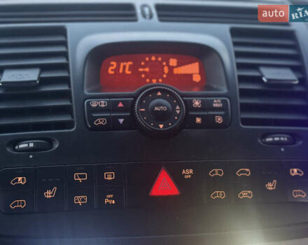 Мерседес Виано 2014 в Львове на Automoto.ua Белый Мерседес Виано, объемом двигателя 2.14 л и пробегом 271 тыс. км за 24000 $, фото 20 на Automoto.ua