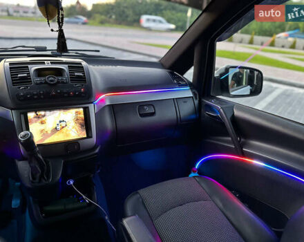 Мерседес Виано 2014 в Львове на Automoto.ua Белый Мерседес Виано, объемом двигателя 2.14 л и пробегом 271 тыс. км за 24000 $, фото 18 на Automoto.ua