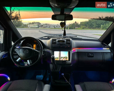 Мерседес Виано 2014 в Львове на Automoto.ua Белый Мерседес Виано, объемом двигателя 2.14 л и пробегом 271 тыс. км за 24000 $, фото 19 на Automoto.ua