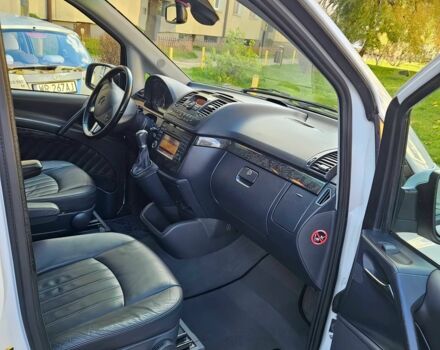 Белый Мерседес Виано, объемом двигателя 3 л и пробегом 86 тыс. км за 16500 $, фото 9 на Automoto.ua