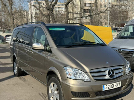 Мерседес Віано 2012 у Києві на Automoto.ua Бежевий Мерседес Віано, об'ємом двигуна 2.14 л та пробігом 169 тис. км за 24500 $, фото 1 на Automoto.ua