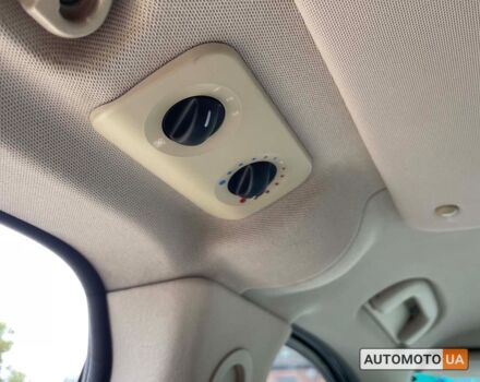 Черный Мерседес Виано, объемом двигателя 2.1 л и пробегом 308 тыс. км за 13499 $, фото 16 на Automoto.ua