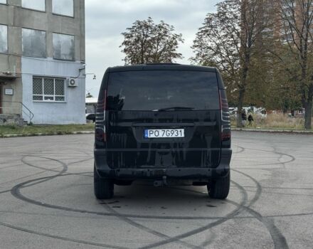 Черный Мерседес Виано, объемом двигателя 2.2 л и пробегом 230 тыс. км за 4100 $, фото 4 на Automoto.ua