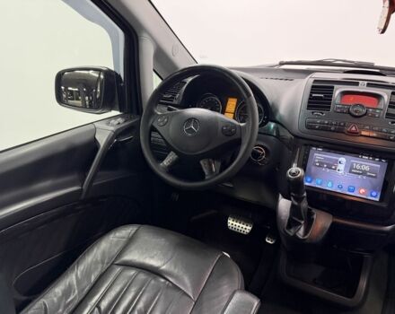Чорний Мерседес Віано, об'ємом двигуна 3 л та пробігом 380 тис. км за 14999 $, фото 4 на Automoto.ua