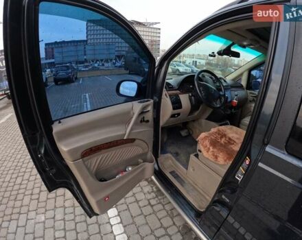 Черный Мерседес Виано, объемом двигателя 3.7 л и пробегом 271 тыс. км за 11500 $, фото 23 на Automoto.ua