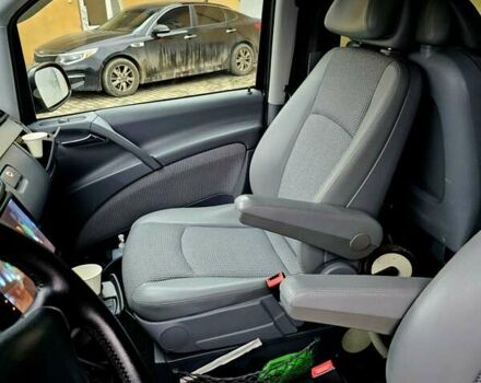 Чорний Мерседес Віано, об'ємом двигуна 3 л та пробігом 390 тис. км за 15999 $, фото 12 на Automoto.ua