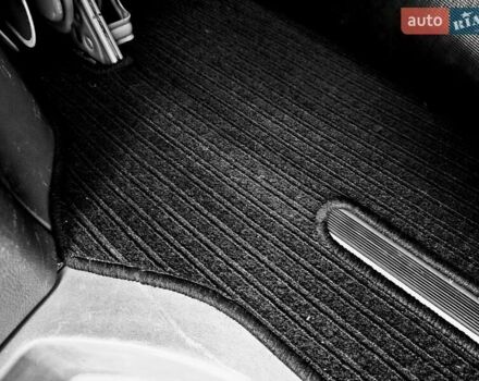 Чорний Мерседес Віано, об'ємом двигуна 3 л та пробігом 390 тис. км за 15999 $, фото 18 на Automoto.ua