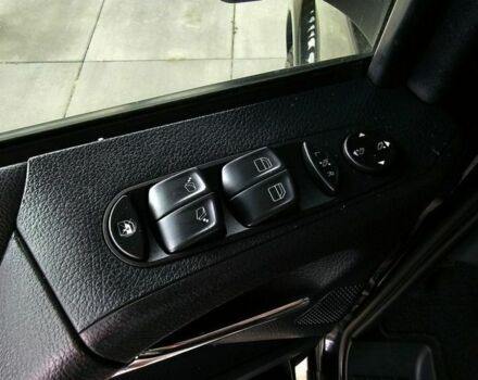 Черный Мерседес Виано, объемом двигателя 3 л и пробегом 277 тыс. км за 8400 $, фото 21 на Automoto.ua