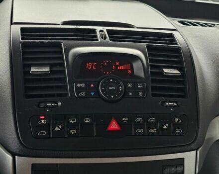 Черный Мерседес Виано, объемом двигателя 3 л и пробегом 277 тыс. км за 8100 $, фото 14 на Automoto.ua