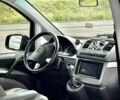 Черный Мерседес Виано, объемом двигателя 2.1 л и пробегом 279 тыс. км за 16200 $, фото 20 на Automoto.ua