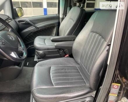 Чорний Мерседес Віано, об'ємом двигуна 2.14 л та пробігом 278 тис. км за 19500 $, фото 11 на Automoto.ua