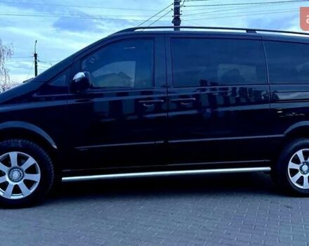 Черный Мерседес Виано, объемом двигателя 2.2 л и пробегом 300 тыс. км за 19500 $, фото 1 на Automoto.ua