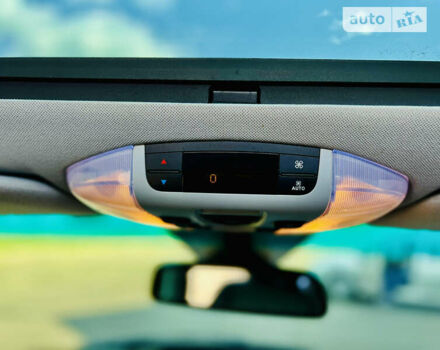 Черный Мерседес Виано, объемом двигателя 2.99 л и пробегом 152 тыс. км за 33000 $, фото 18 на Automoto.ua