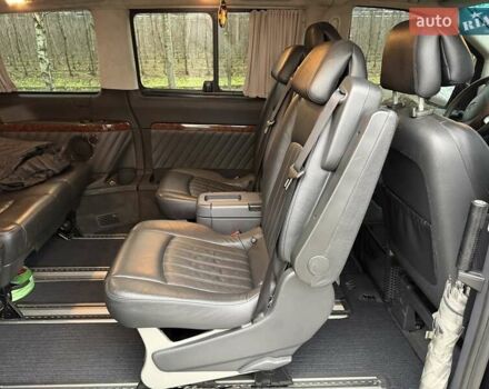 Черный Мерседес Виано, объемом двигателя 2.14 л и пробегом 286 тыс. км за 18700 $, фото 4 на Automoto.ua