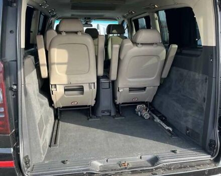 Черный Мерседес Виано, объемом двигателя 2.14 л и пробегом 206 тыс. км за 20000 $, фото 10 на Automoto.ua