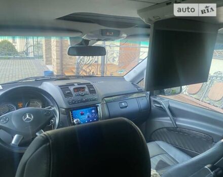 Чорний Мерседес Віано, об'ємом двигуна 2.14 л та пробігом 278 тис. км за 19500 $, фото 17 на Automoto.ua