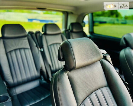 Черный Мерседес Виано, объемом двигателя 2.99 л и пробегом 152 тыс. км за 33000 $, фото 14 на Automoto.ua