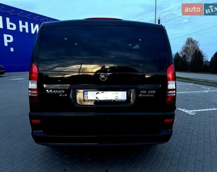 Черный Мерседес Виано, объемом двигателя 2.2 л и пробегом 300 тыс. км за 19500 $, фото 4 на Automoto.ua