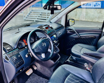 Черный Мерседес Виано, объемом двигателя 2.99 л и пробегом 152 тыс. км за 33000 $, фото 6 на Automoto.ua