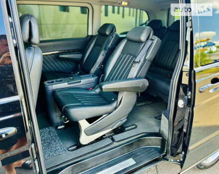 Черный Мерседес Виано, объемом двигателя 2.99 л и пробегом 152 тыс. км за 33000 $, фото 9 на Automoto.ua
