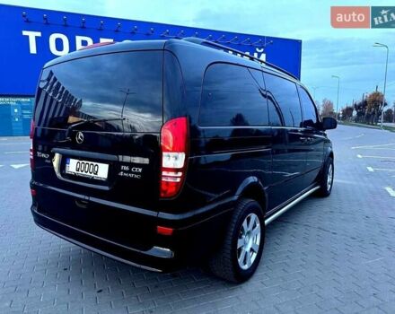 Черный Мерседес Виано, объемом двигателя 2.2 л и пробегом 300 тыс. км за 19500 $, фото 2 на Automoto.ua