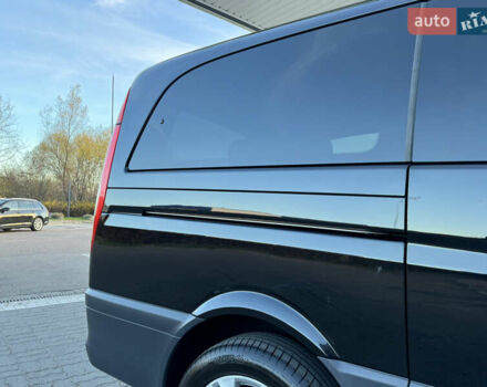 Черный Мерседес Виано, объемом двигателя 2.2 л и пробегом 306 тыс. км за 16500 $, фото 18 на Automoto.ua