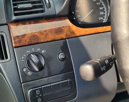 Черный Мерседес Виано, объемом двигателя 2.2 л и пробегом 260 тыс. км за 22500 $, фото 19 на Automoto.ua