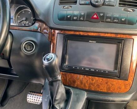 Черный Мерседес Виано, объемом двигателя 2.14 л и пробегом 380 тыс. км за 22000 $, фото 26 на Automoto.ua