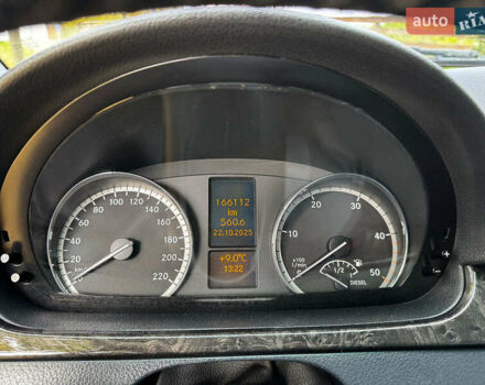 Мерседес Виано 2012 в Киеве на Automoto.ua Черный Мерседес Виано, объемом двигателя 2.2 л и пробегом 148 тыс. км за 22340 $, фото 13 на Automoto.ua