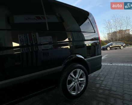 Черный Мерседес Виано, объемом двигателя 2.2 л и пробегом 306 тыс. км за 16500 $, фото 32 на Automoto.ua