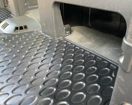 Черный Мерседес Виано, объемом двигателя 2.14 л и пробегом 380 тыс. км за 22000 $, фото 49 на Automoto.ua