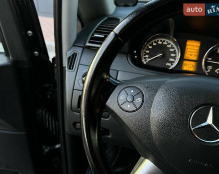 Черный Мерседес Виано, объемом двигателя 2.2 л и пробегом 306 тыс. км за 16500 $, фото 56 на Automoto.ua