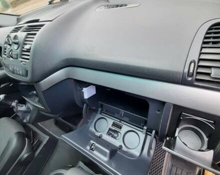 Чорний Мерседес Віано, об'ємом двигуна 2.14 л та пробігом 500 тис. км за 18900 $, фото 31 на Automoto.ua