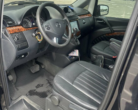 Черный Мерседес Виано, объемом двигателя 2.14 л и пробегом 271 тыс. км за 21800 $, фото 9 на Automoto.ua