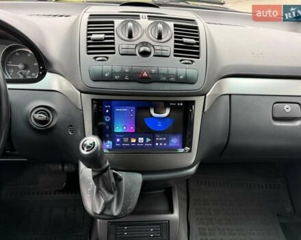 Черный Мерседес Виано, объемом двигателя 2.14 л и пробегом 238 тыс. км за 21500 $, фото 21 на Automoto.ua