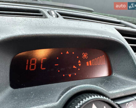 Мерседес Виано 2013 в Киеве на Automoto.ua Черный Мерседес Виано, объемом двигателя 3.5 л и пробегом 180 тыс. км за 18900 $, фото 17 на Automoto.ua