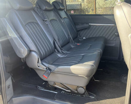 Черный Мерседес Виано, объемом двигателя 2.99 л и пробегом 301 тыс. км за 25999 $, фото 7 на Automoto.ua