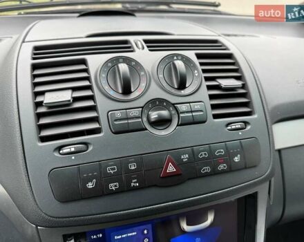 Черный Мерседес Виано, объемом двигателя 2.14 л и пробегом 238 тыс. км за 21500 $, фото 20 на Automoto.ua